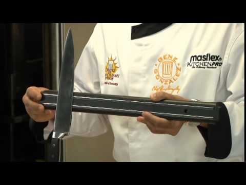 Metal Knife Strip: A Practical Kitchen Storage Solution