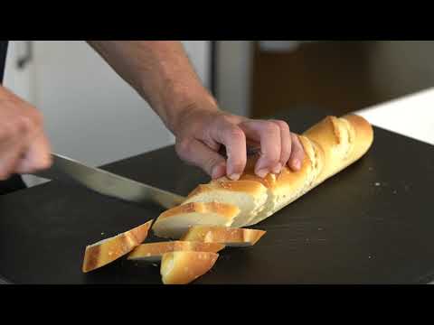 What is a Bread Knife and What Does it Do?