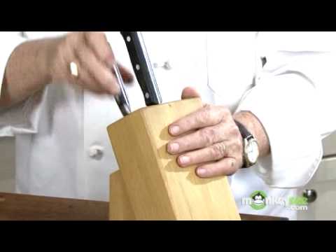 How to Safely Store Kitchen Knives